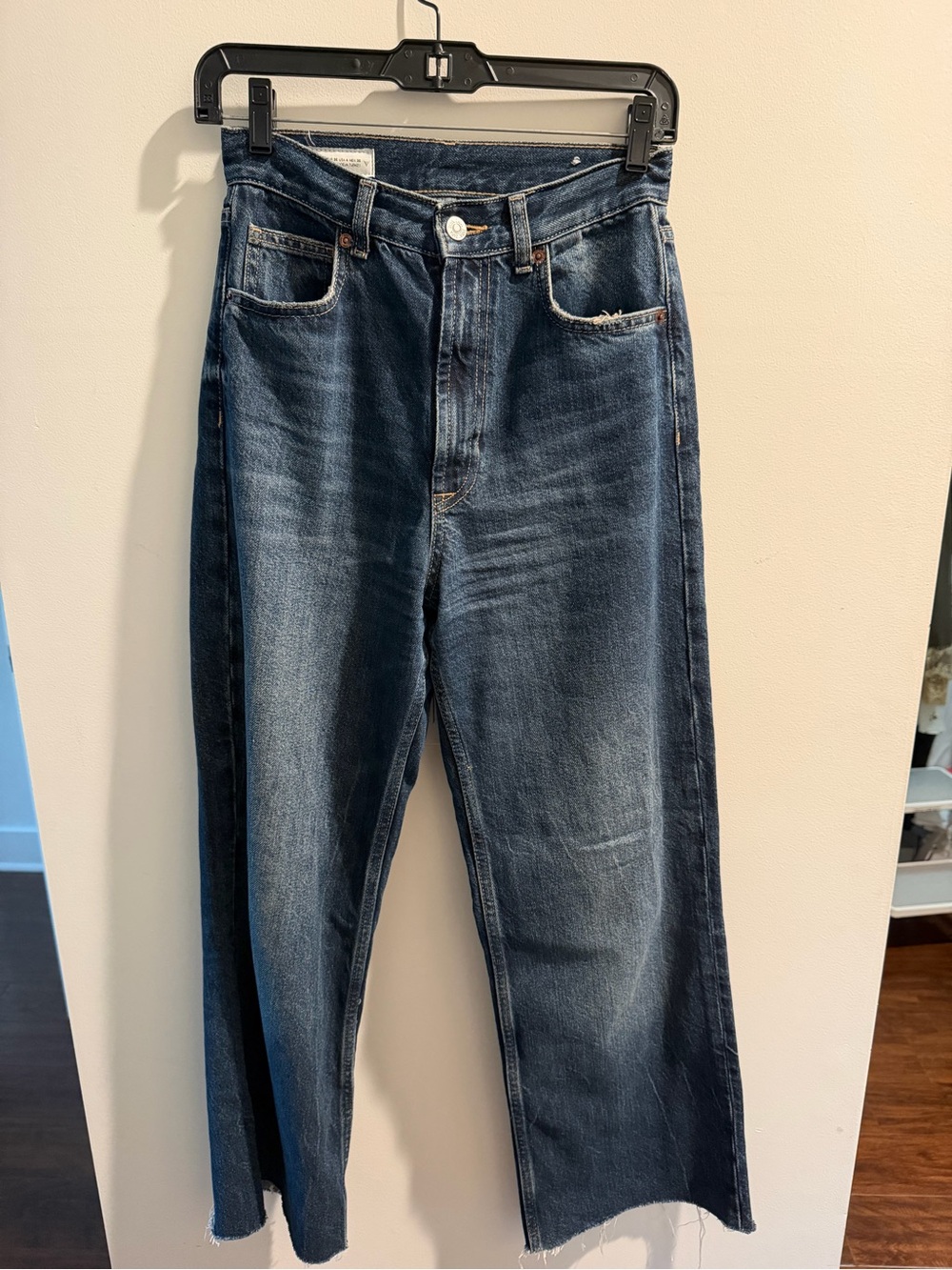 Zara Dark Blue Cropped Straight Jeans